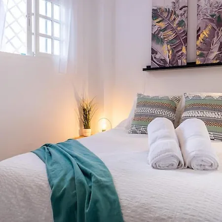 La Paloma Apartment *